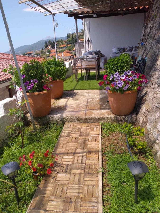 شقة Stone Clock'S House نافبكْتوس المظهر الخارجي الصورة