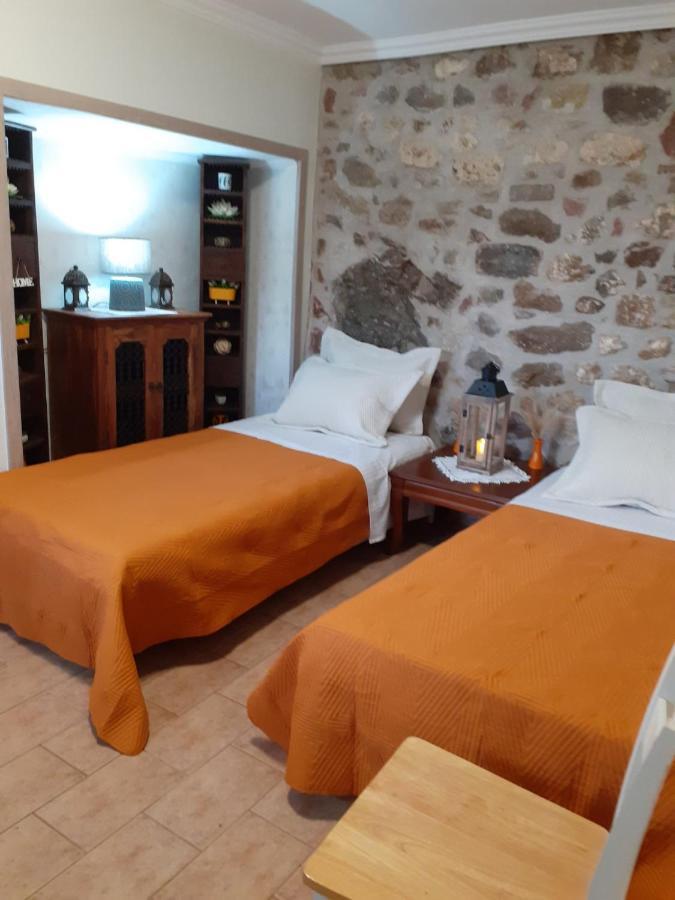 شقة Stone Clock'S House نافبكْتوس المظهر الخارجي الصورة